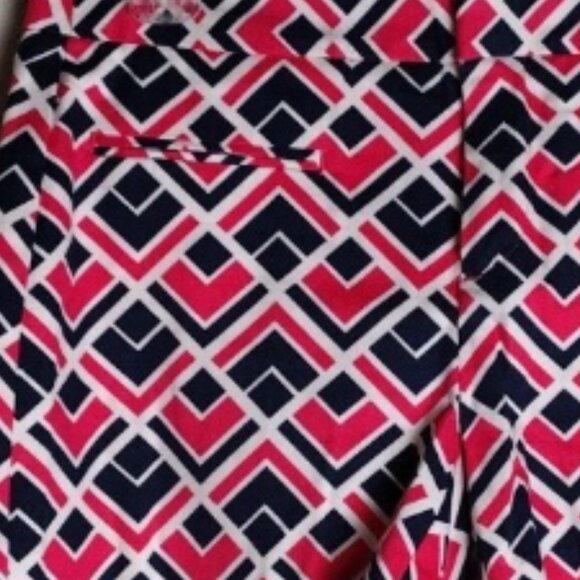 GAP geometric patterned blue & pink short shorts - Size 29 - Picture 4 of 4